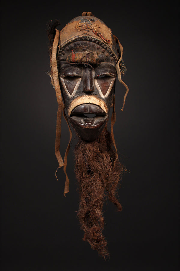 Tribal Masks; Original sculptures and statuary, in any material; Handcrafted; Traditional; Folk Art; Collection; Artifacts;Of an age exceeding 100 years;African Art Bete Mask, Carved Wood, West Africa