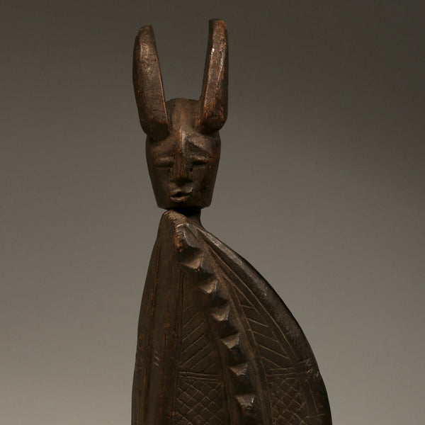 Tribal Objects; Artwork; Collection; Other African; Lidded Box Vessel, Carved Wood, Kuba Tribe, D.R Congo, African Art